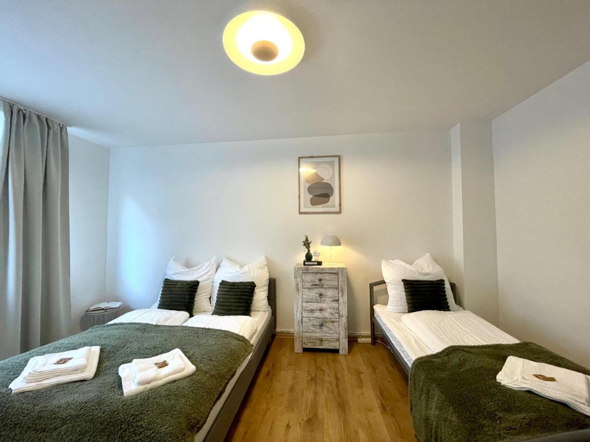 Downtown Apartment By Ninja Spaces - Kingsize-Bett, Kueche, Netflix, Terrasse Wuppertal Extérieur photo