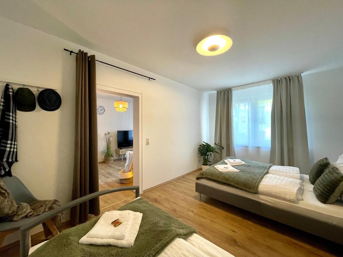 Downtown Apartment By Ninja Spaces - Kingsize-Bett, Kueche, Netflix, Terrasse Wuppertal Extérieur photo
